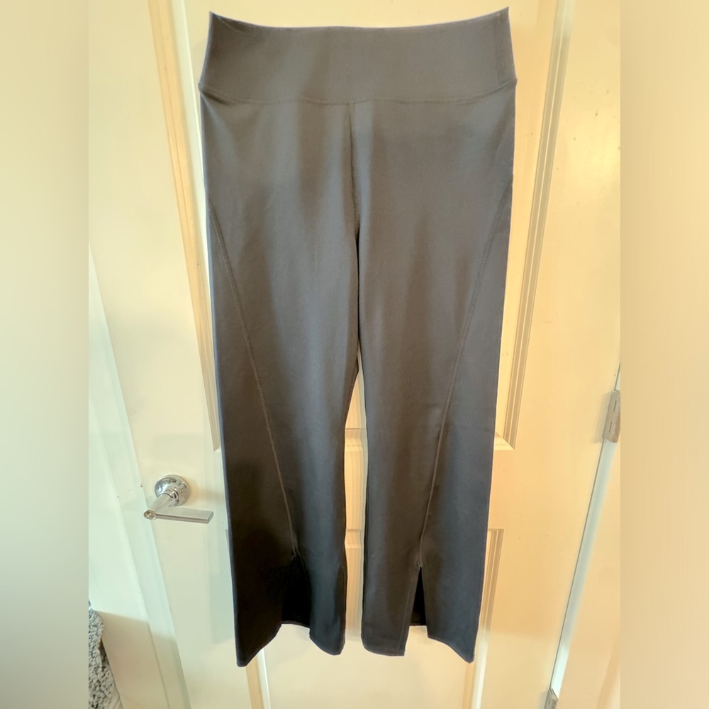 Black, straight leg fashion nova workout pants. Size large.